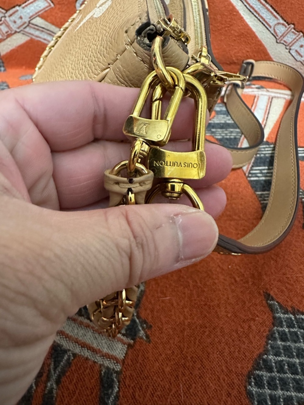 LOUIS VUITTON ❤️🌟MONOGRAM EMPREINTE GIANT MULTI POCHETTE W/ TWO STRAP MICRCHIP⭐️ - Picture 8 of 15